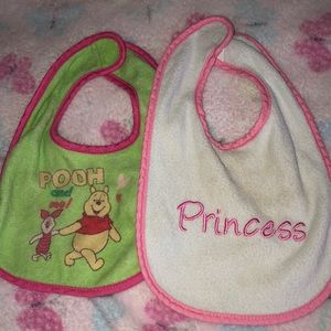 2 Baby bibs